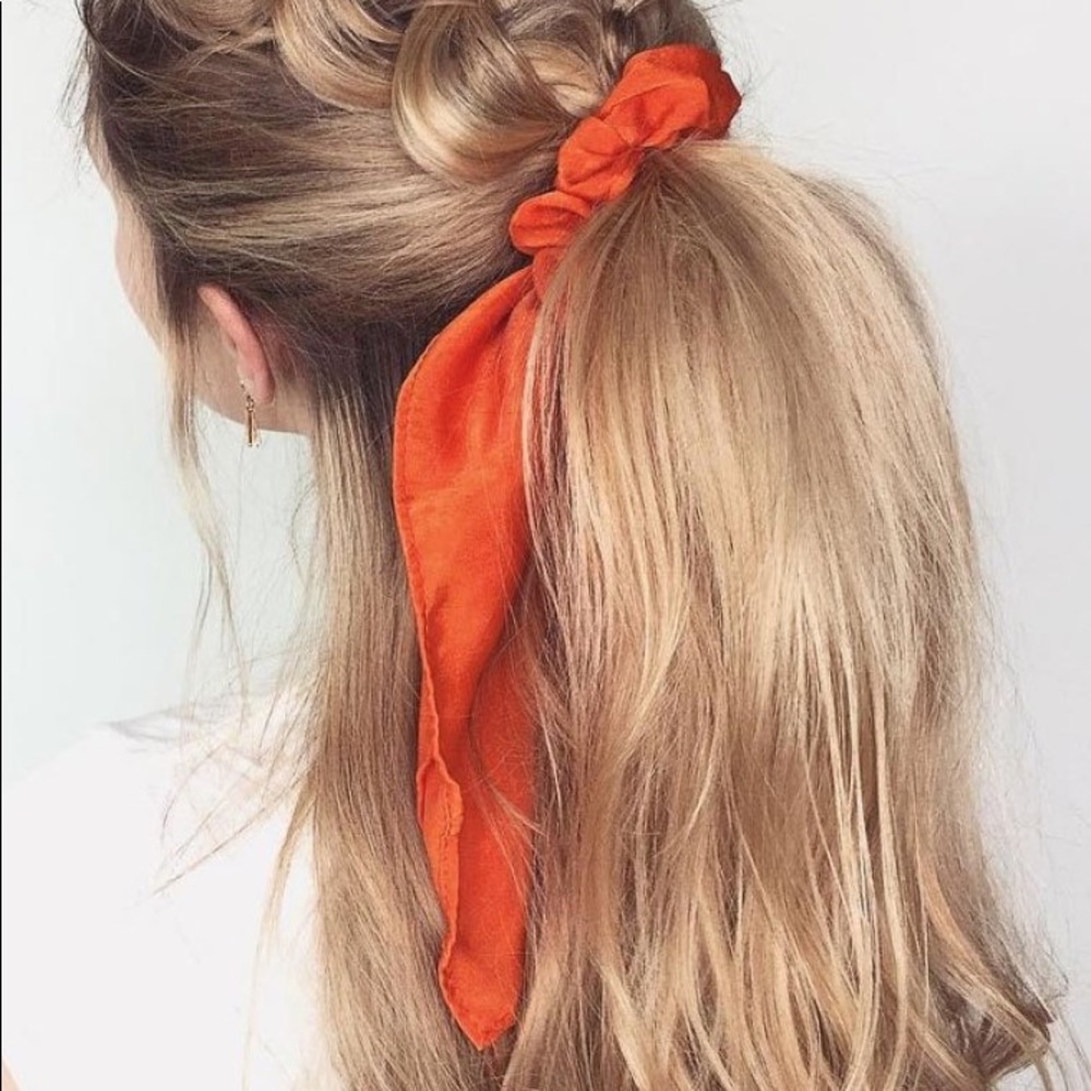 NWOT ✨LAST ONE ✨ Primark Bow/Ribbon Scrunchies